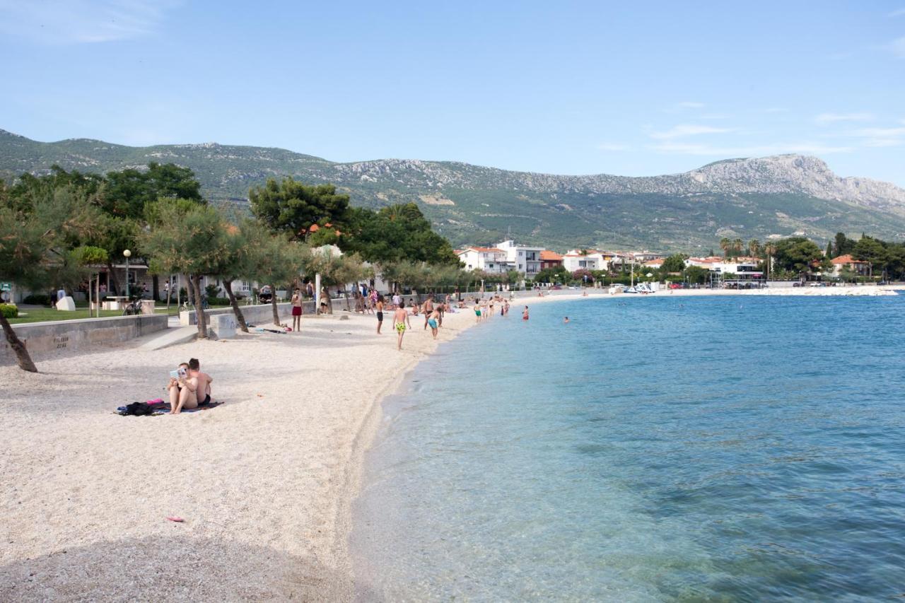 Castel Beachfront Apartment Kaštela Extérieur photo